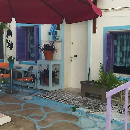 Apartment Cat House *